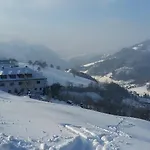 克劳特霍夫梅司隶格尔酒店 农家乐 *